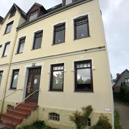 Strandnahe 3-zimmer Direkt Am Yachthafen Daire Kiel