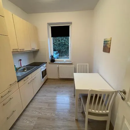 Strandnahe 3-zimmer Direkt Am Yachthafen Appartement